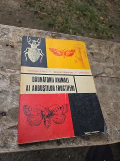 Dăunători animali ai arbuștilor fructiferi - Teodosie Perju, Bogdan Bobirnac, Dorin Bob
