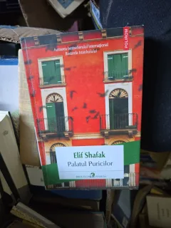 Palatul Puricilor - Elif Shafak