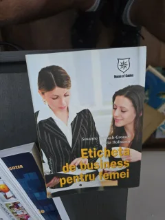 Eticheta de business pentru femei - Susanne Hellbach-Grosser, Jutta Hofmann