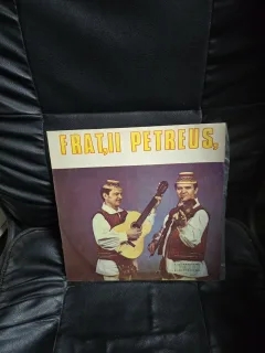 Vinil Fratii Petreus - Fratii Petreus