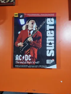 Revista Sunete - Toamna 2016 - articol principal AC DC, The end of Rock n roll? (fara CD)