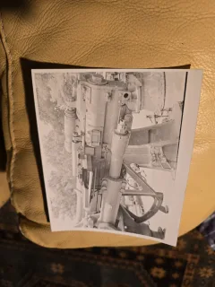 Fotografie cremaliera ridicare teava tun antiaerian naval