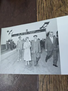 Vizita a lui Nicolae Ceausescu si Elena Ceausescu , fotografie din perioada comunista alb/negru