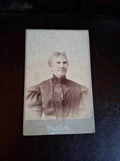 Fotografie Cabinet Portret Femeie , Sibiu - Wilhelm Auerlich