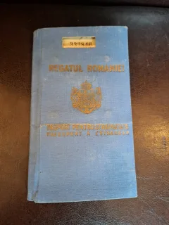 Pașaport pentru Străinătate - Regatul României  , Regele Mihai I