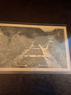 Carte postala , Slanic-Moldova vederi din parc , alb negru - (necirculata)
