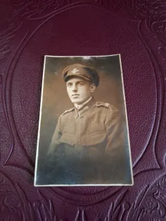 Fotografie tip carte postala , Militar in uniforma , alb negru - necirculata