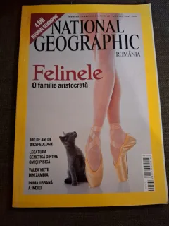 Felienele:O familie aristocrată - National Geographic România,Mai 2007