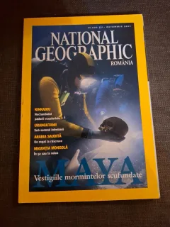 Vestigiile mormintelor scufundate Maya - National Geographic Romania,Octombrie 2003