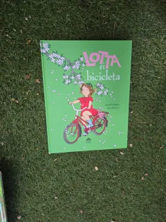 Lotta si bicicleta - Astrid Lindgren