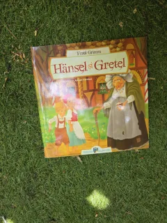 Hänsel și Gretel - Frații Grimm