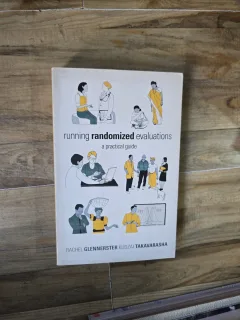 Running Randomized Evaluations: A Practical Guide - Rachel Glennerster, Kudzai Takavarasha