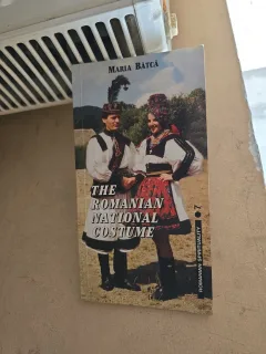 The Romanian National Costume - Maria Bâtca