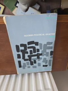 Modern Political Analysis - Robert A. Dahl