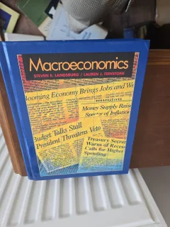 Macroeconomics - Steven E. Landsburg / Lauren J. Feinstone
