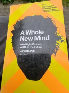 A WHOLE NEW MIND - DANIEL H. PINK