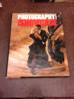 American Photography Showcase  (text in limba engleza)