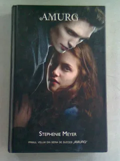 AMURG - STEPHENIE MEYER