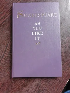 AS YOU LIKE IT - WILLIAM SHAKESPEARE  (CARTE IN LIMBA ENGLEZA)