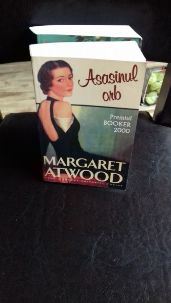 ASASINUL ORB -- MARGARET ATWOOD