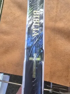 Biblia, un dar pentru casa ta