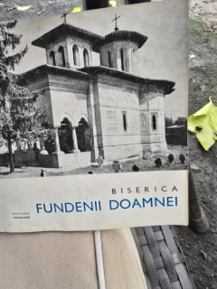 Biserica Fundenii Doamnei - Corina Popa