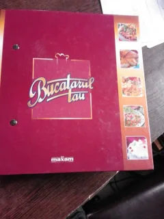 BUCATARUL TAU