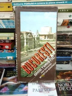 BUCURESTI GHID TURISTIC ,DAN BERINDEI 1978 + HARTA
