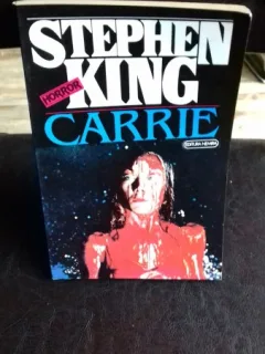 CARRIE-STEPHEN KING