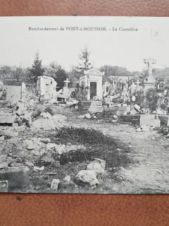 Carte postala. Bombardement de Pont a Mousson, le cimetiere, 1916