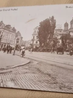 Carte Postala - Bucuresti. Calea Victoriei si Grand Hotel