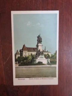 Carte Postala - Bucuresti. Statuia Bratianu si Ministerul Domenii