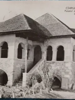 Carte postala, Cimpulung Muscel, Palatul Domnesc. Muxeul de istorie, 1961