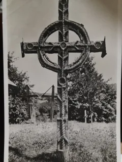 Carte postala, cruce de mormant, din lemn, Maramures, perioada interbelica