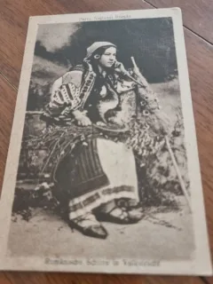 Carte Postala - Fata in port popular