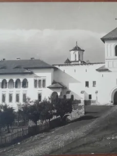 Carte postala, Fatada Manastirea Horezu-Valcea, perioada interbelica