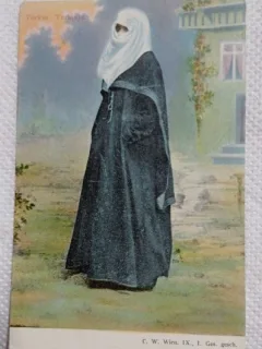 Carte postala, Femeie turca in costum traditional, perioada interbelica
