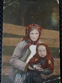 Carte Postala, mama si fiica din Polonia din mediul rural, perioada interbelica