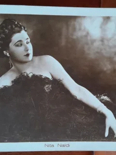 Carte postala, Nita Naldi, interpretă de scenă și o actriță de film mut american 1894-1961
