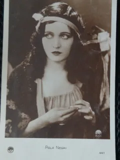 Carte Postala, Pola Negri 1889-1977 si Pola Negri actriță americană din era filmului mut, 1897-1987