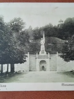 Carte postala, Ramnic-Valcea, Monumentul Independentii, perioada interbelica
