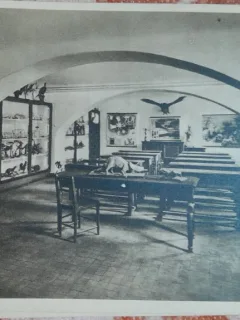 Carte postala, Scoala Centrala de Fete din Bucuresti. Sala de stiinte naturale, perioada interbelica