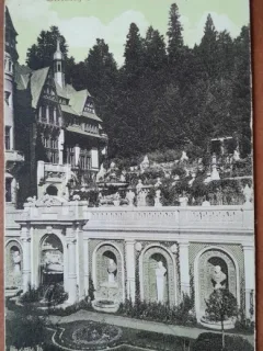 Carte postala, Sinaia, o terasa a Castelului Peles, perioada interbelica