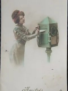 Carte Postala, Tanara punand o scrisoare la cutia postala, 1911