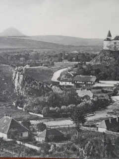 Carte postala, vedere spre Cetatea Bran, perioada interbelica