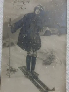 Carte postala,Felicitare de an nou, tanara pe schiuri, perioada interbelica