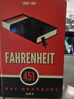CARTI CULT RAY BRADBURY FAHRENHEIT 451, TRADUCERE DE PETRE SOLOMON