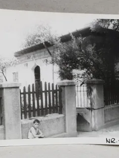 CASA DEMOLATA , STR, SEBASTIAN NR. 127 , BUCURESTI, FOTOGRAFIE MONOCROMA, PE HARTIE LUCIOASA , ANII '70 - '80