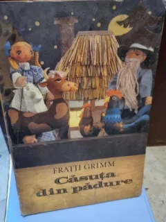 CASUTA DIN PADURE - FRATII GRIMM