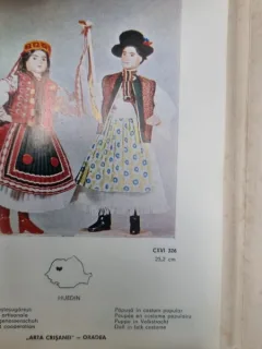 Papusi in Costume Populare si de Epoca
